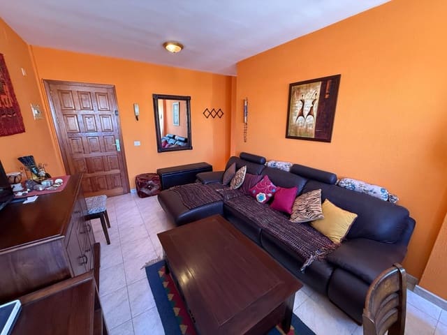 Appartement de 2 chambres à louer à Corralejo, La Oliva - 1 400 € (Ref: 9472228)