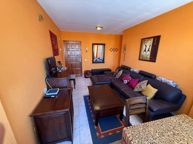 Appartement de 2 chambres à louer à Corralejo, La Oliva - 1 400 € (Ref: 9472228)