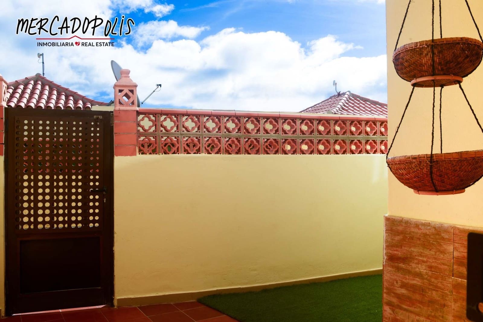 3 camera da letto Casa in vendita in Caleta de Fuste con piscina - 257.000 € (Rif: 9543048)