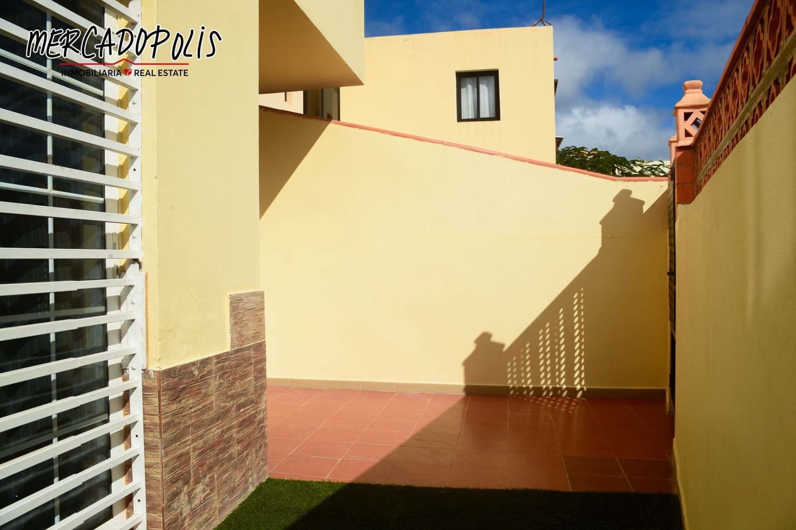 3 camera da letto Casa in vendita in Caleta de Fuste con piscina - 257.000 € (Rif: 9543048)