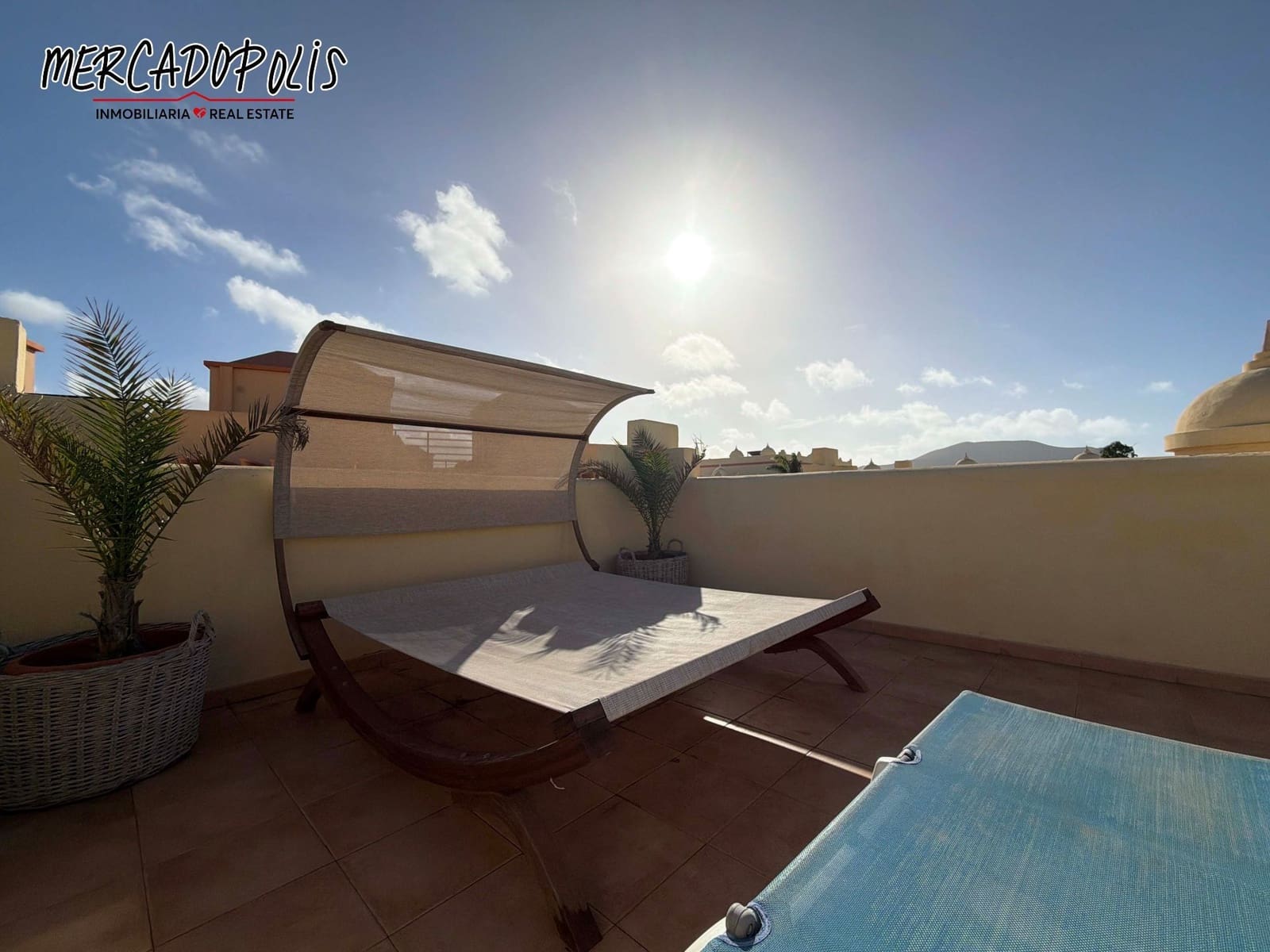 Pareado de 3 habitaciones en Corralejo en alquiler con piscina - 2.500 € (Ref: 9547597)