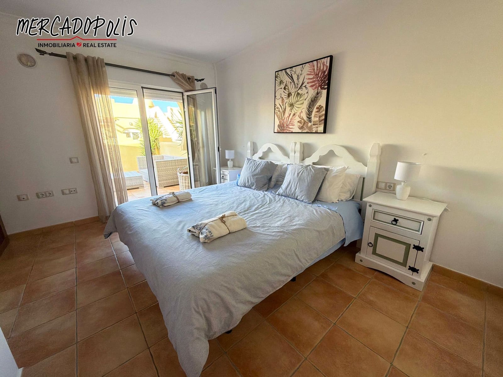 Pareado de 3 habitaciones en Corralejo en alquiler con piscina - 2.500 € (Ref: 9547597)