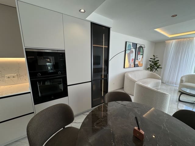 3 sovrum Villa till salu i Corralejo, La Oliva med pool garage - 450 000 € (Ref: 9607197)