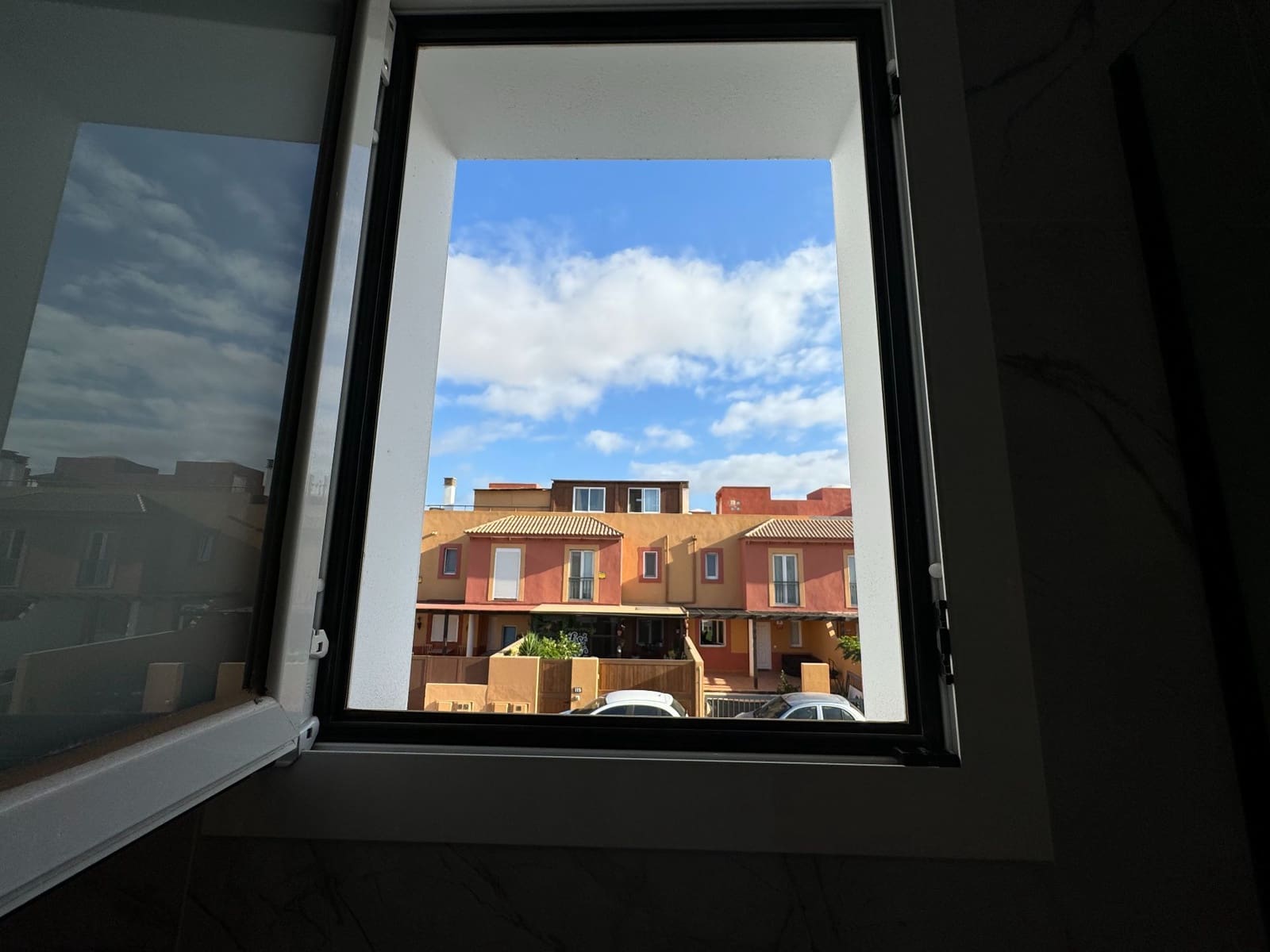 3 sovrum Villa till salu i Corralejo med pool garage - 450 000 € (Ref: 9607197)