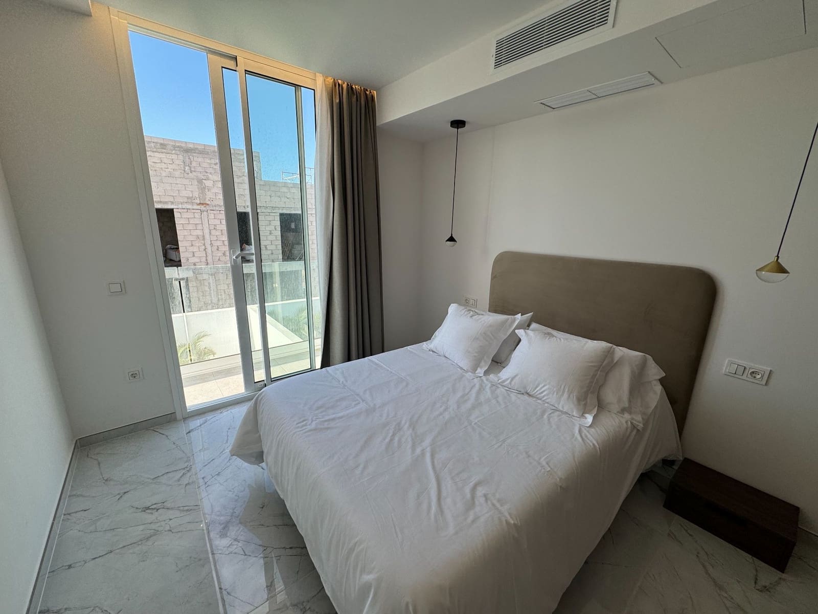 3 sovrum Villa till salu i Corralejo med pool garage - 450 000 € (Ref: 9607197)