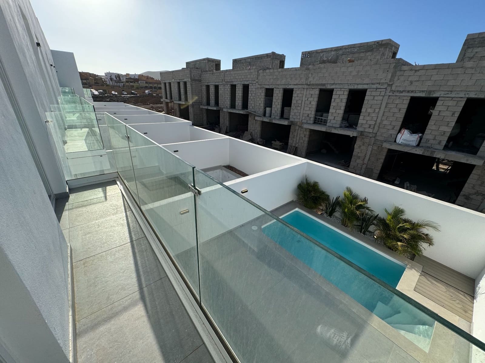 3 sovrum Villa till salu i Corralejo med pool garage - 450 000 € (Ref: 9607197)