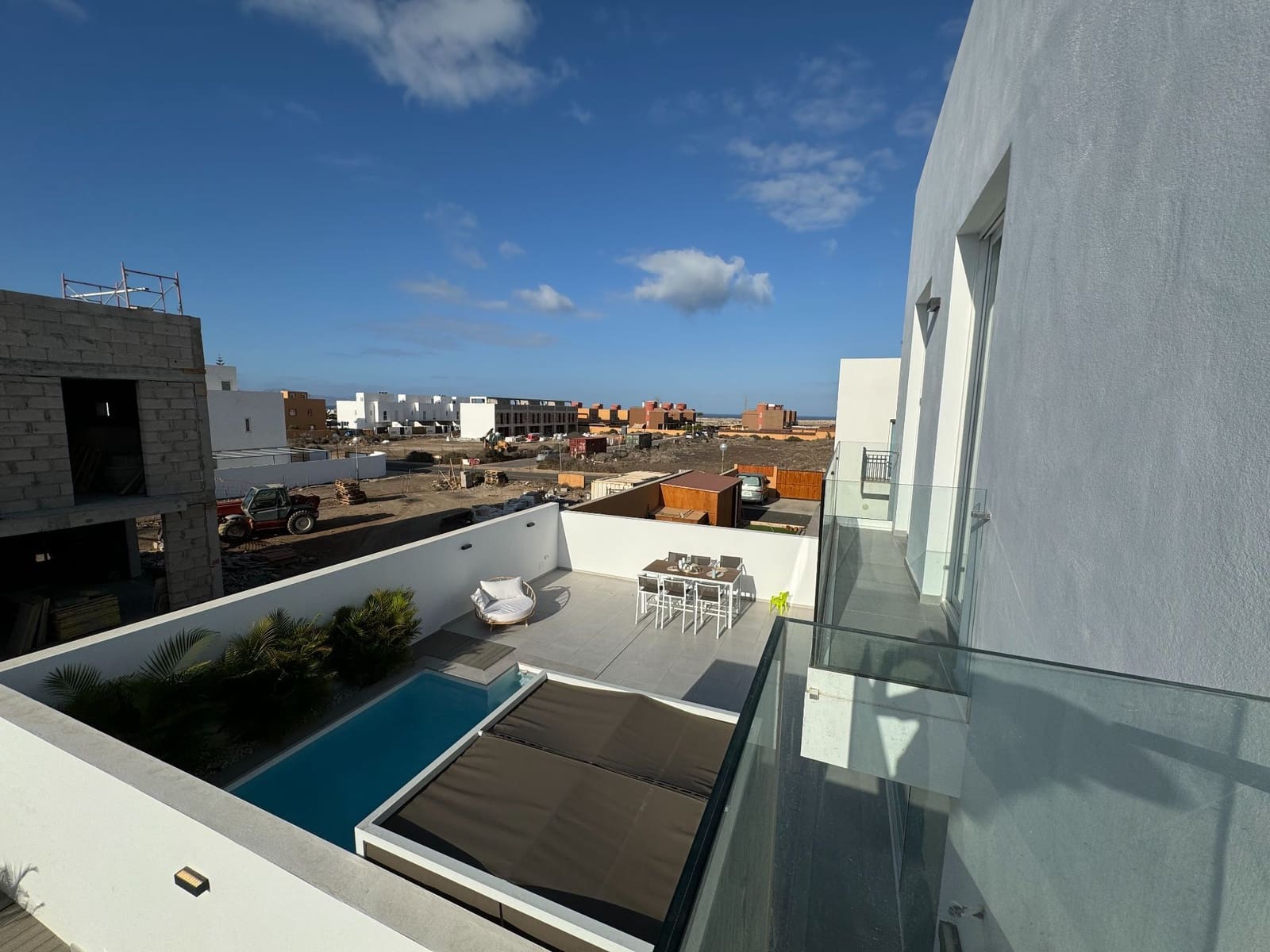 3 sovrum Villa till salu i Corralejo med pool garage - 450 000 € (Ref: 9607197)