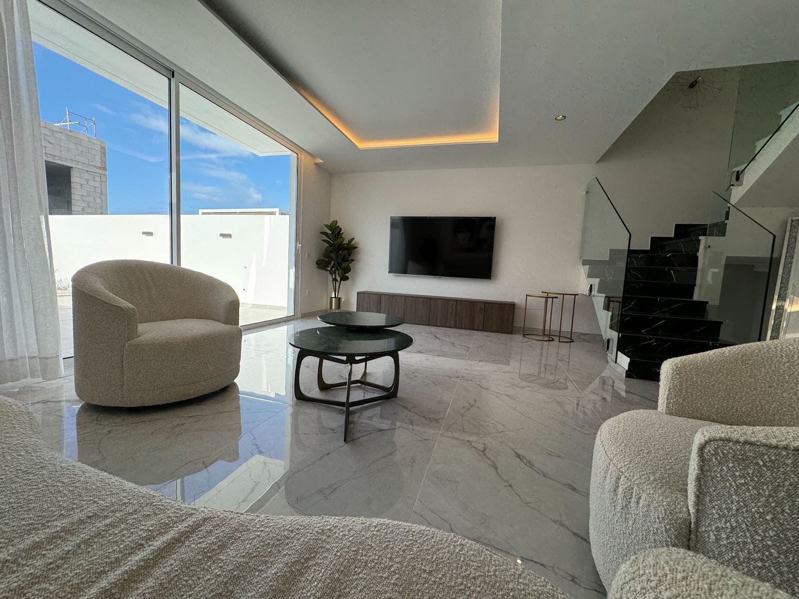 3 sovrum Villa till salu i Corralejo med pool garage - 450 000 € (Ref: 9607197)