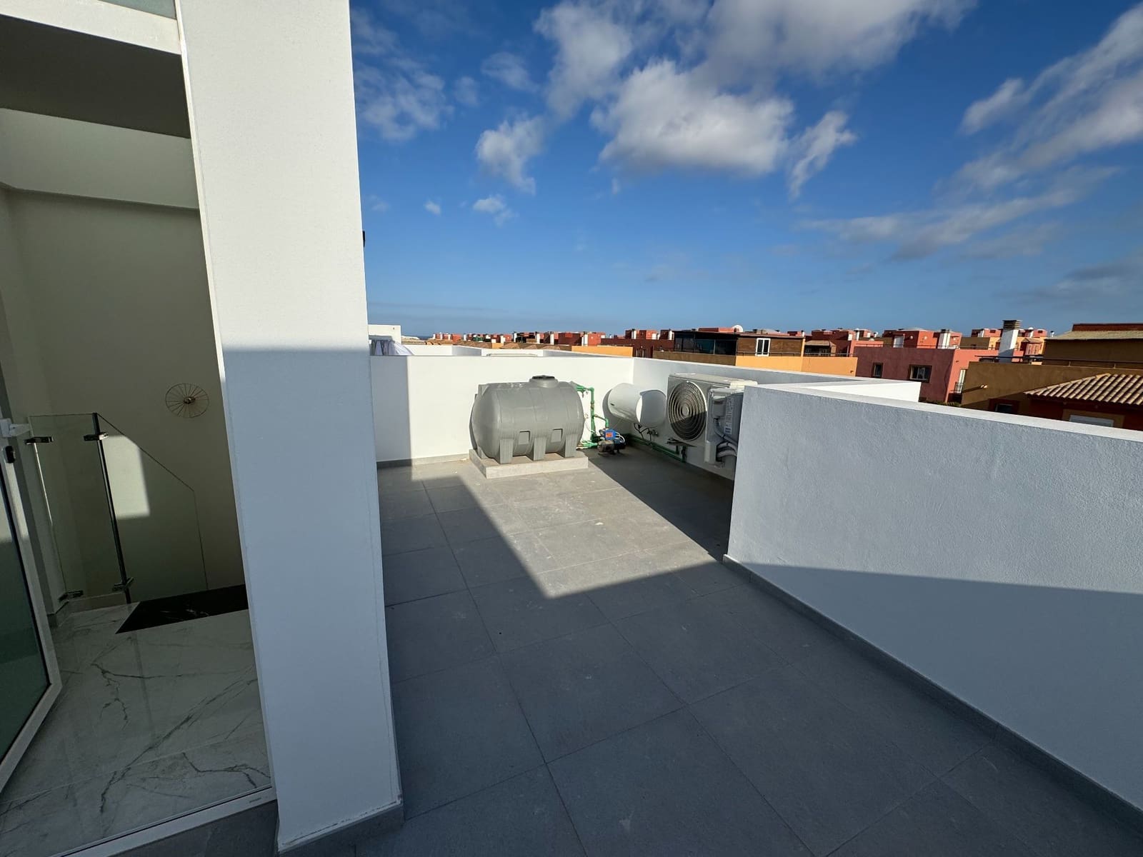 3 sovrum Villa till salu i Corralejo med pool garage - 450 000 € (Ref: 9607197)