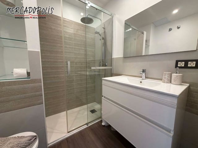 Apartamento de 2 habitaciones en Corralejo, La Oliva en venta con garaje - 320.000 € (Ref: 9614710)