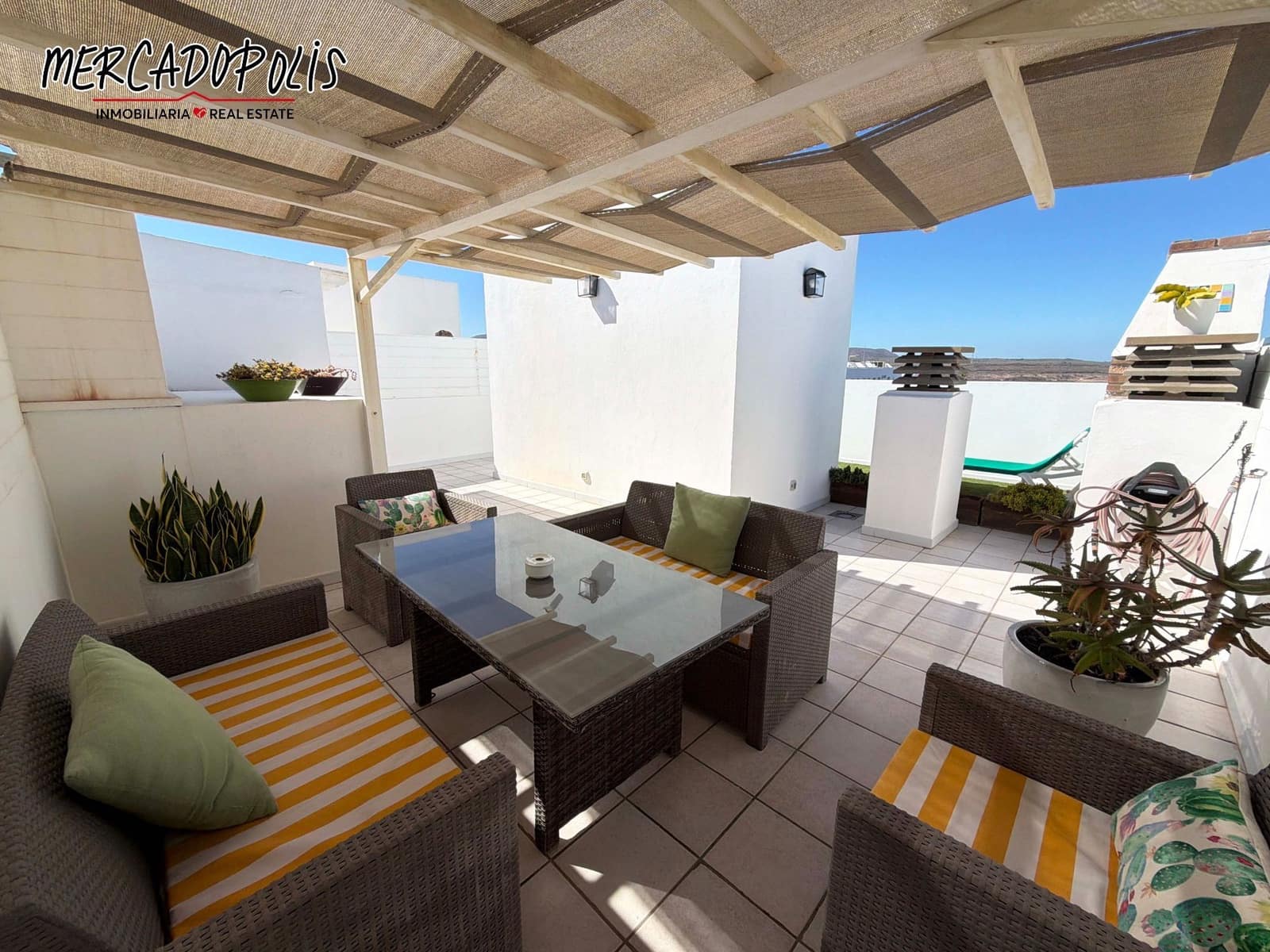 2 makuuhuone Huoneisto myytävänä paikassa Corralejo mukana 
autotalli - 320 000 € (Ref: 9614710)