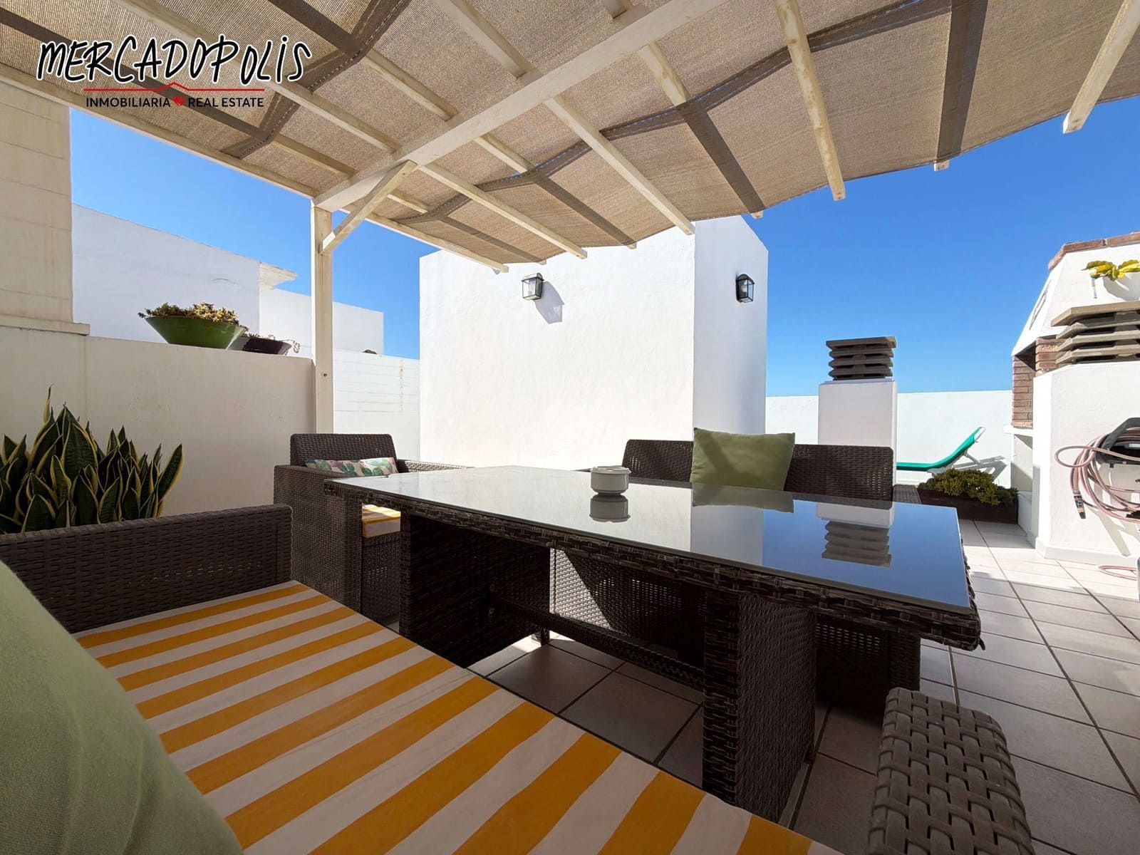 2 makuuhuone Huoneisto myytävänä paikassa Corralejo mukana 
autotalli - 320 000 € (Ref: 9614710)