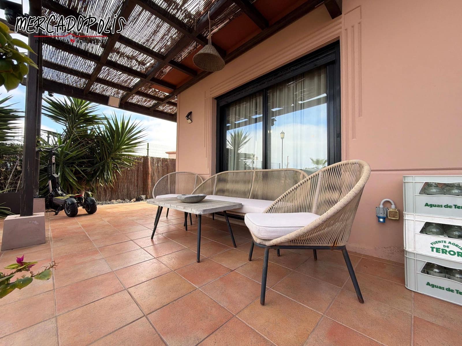 3 sypialnia Willa na sprzedaż w Lajares z basenem - 330 000 € (Ref: 9620766)