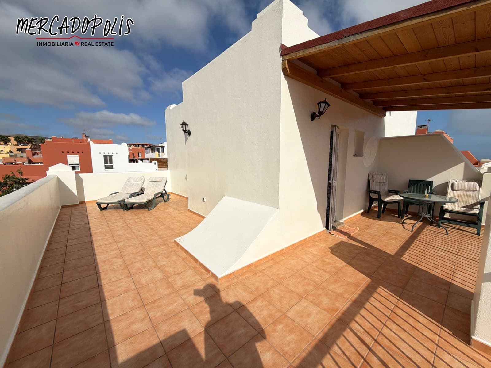 3 sovrum Semi-fristående Villa till salu i Corralejo med garage - 415 000 € (Ref: 9629620)