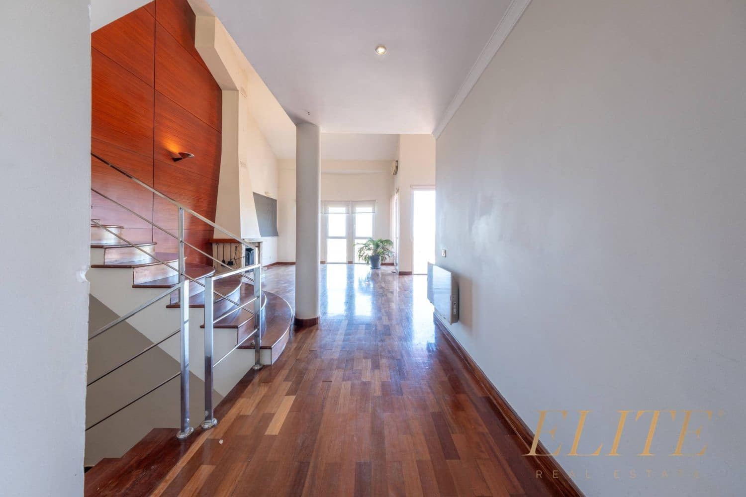 4 bedroom Townhouse for sale in Santa Brigida with garage - € 575,000 (Ref: 9586833)