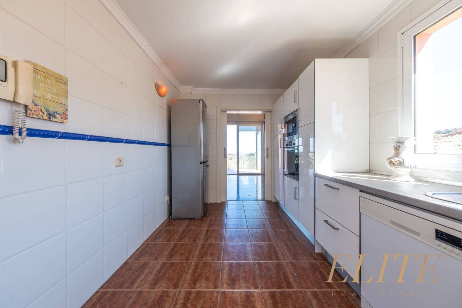 4 bedroom Townhouse for sale in Santa Brigida with garage - € 575,000 (Ref: 9586833)