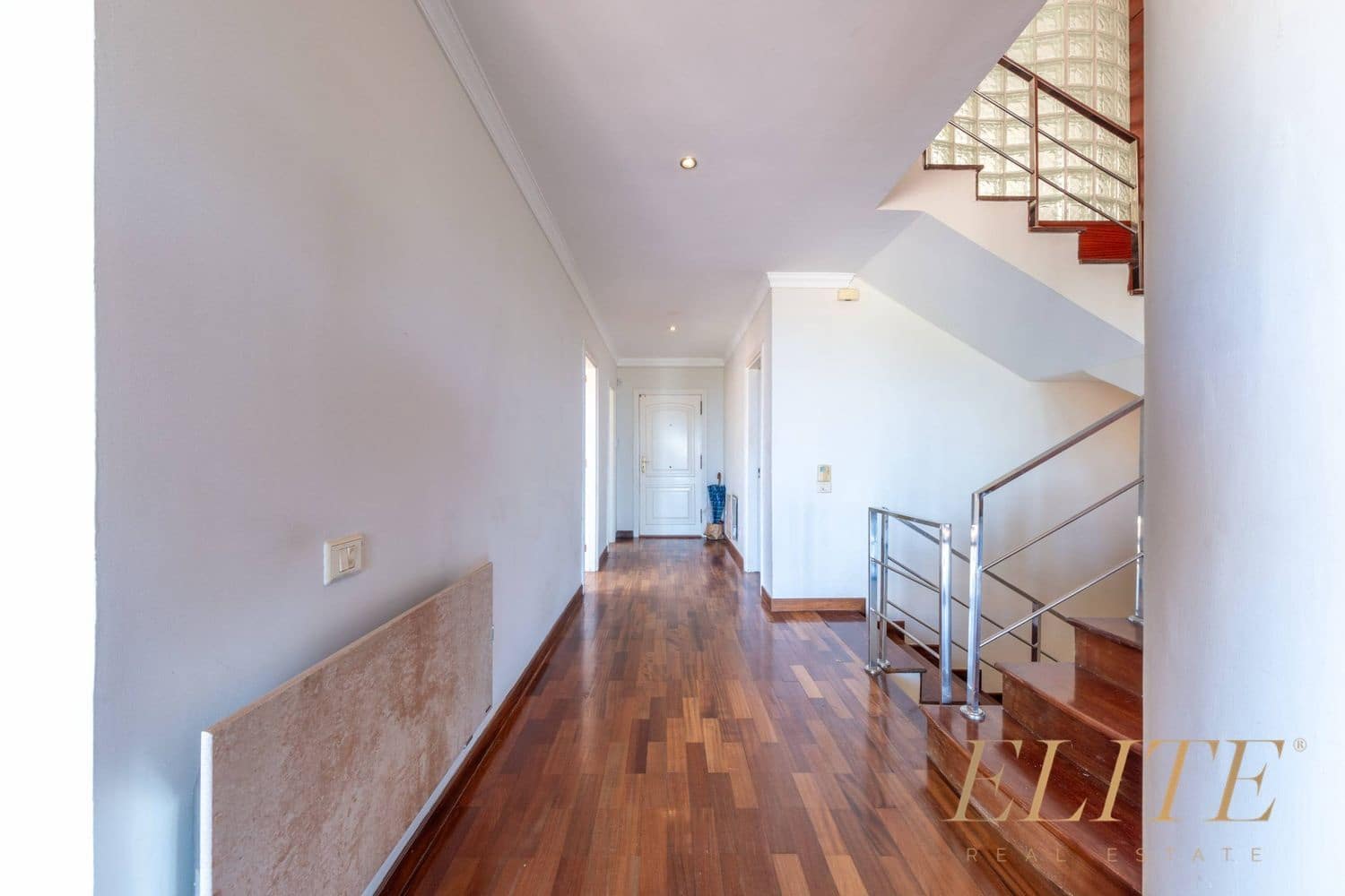 4 bedroom Townhouse for sale in Santa Brigida with garage - € 575,000 (Ref: 9586833)