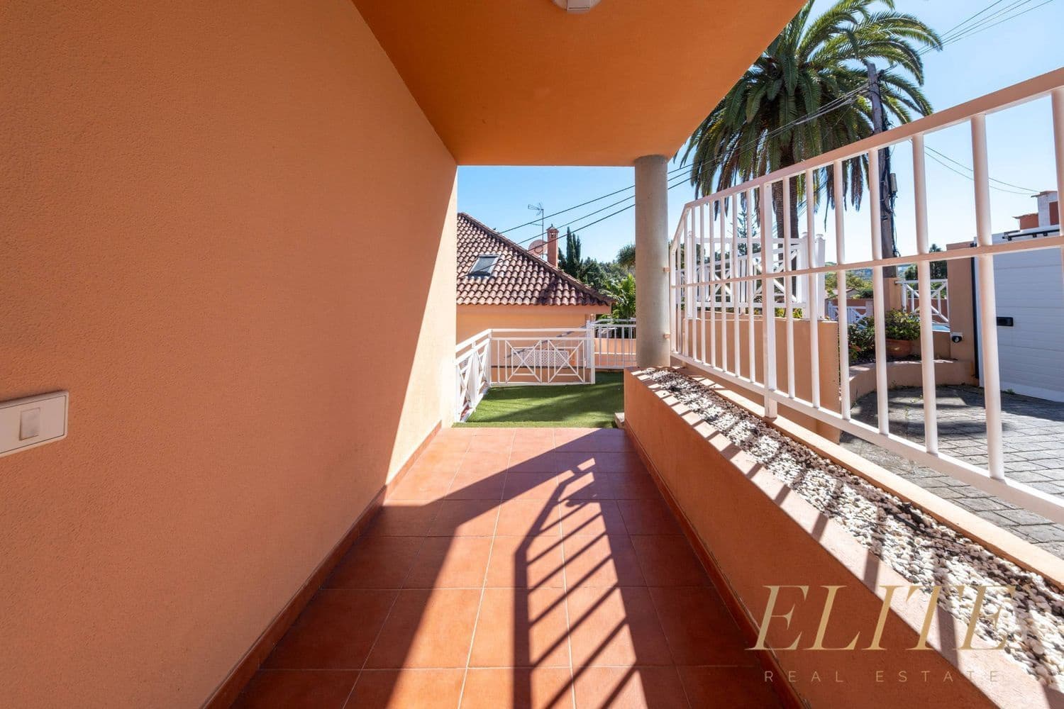 4 bedroom Townhouse for sale in Santa Brigida with garage - € 575,000 (Ref: 9586833)