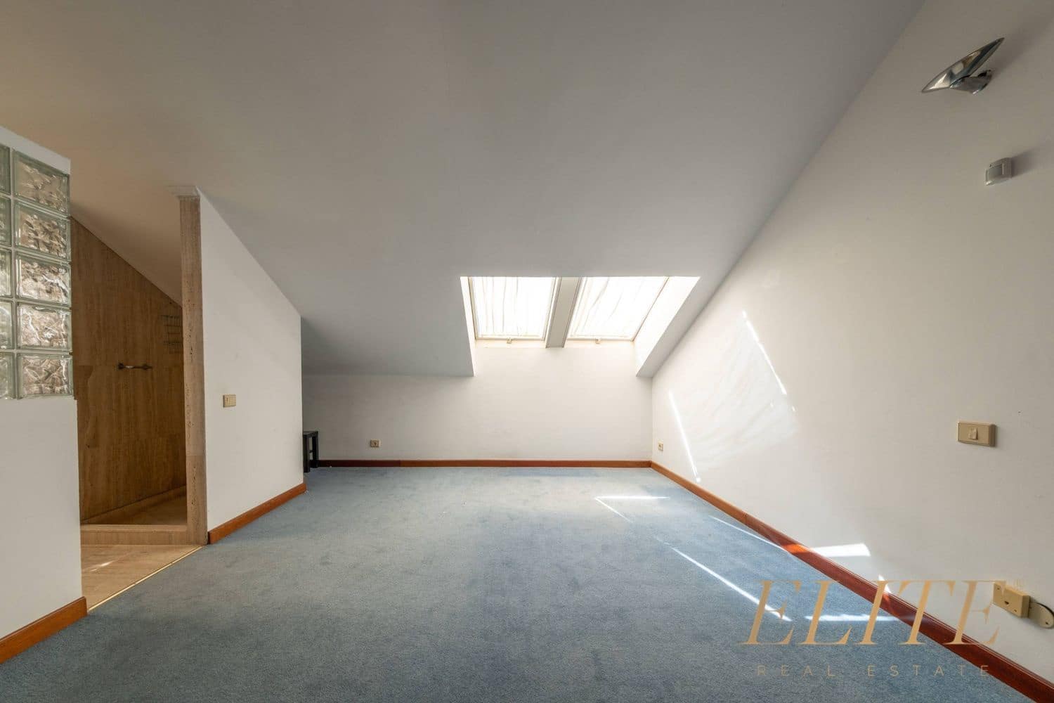 4 bedroom Townhouse for sale in Santa Brigida with garage - € 575,000 (Ref: 9586833)