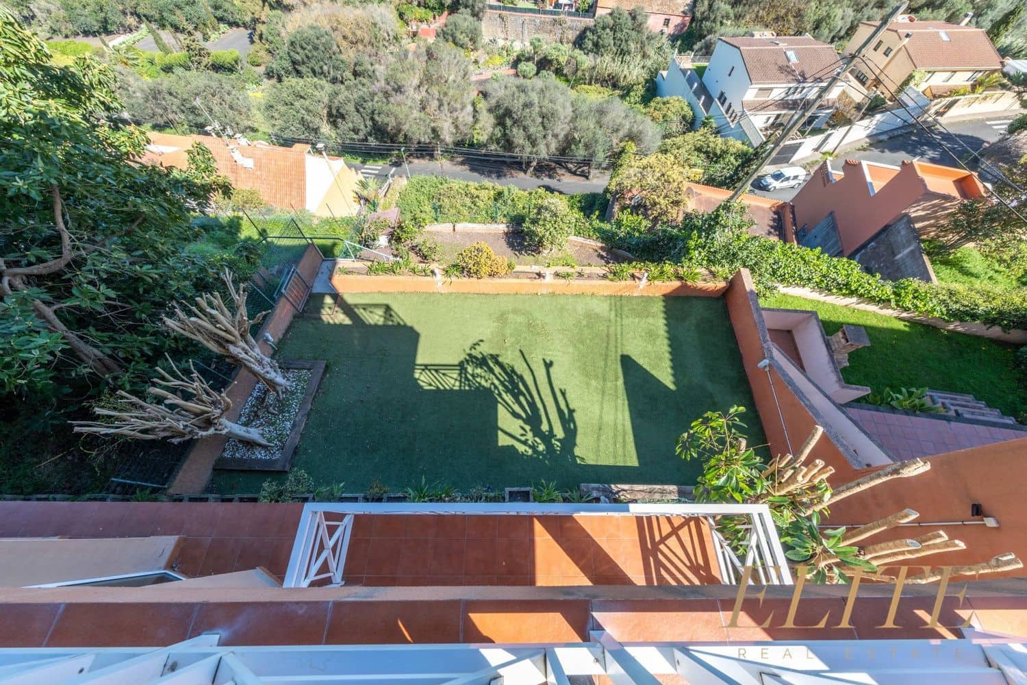 4 bedroom Townhouse for sale in Santa Brigida with garage - € 575,000 (Ref: 9586833)