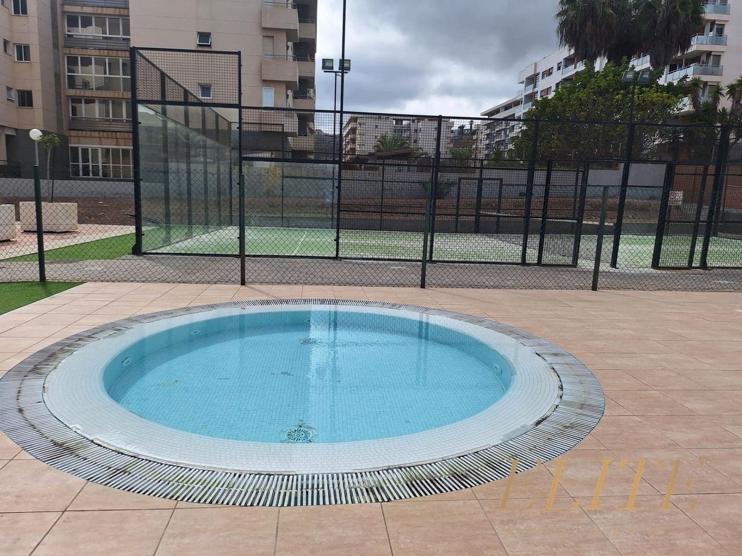 2 makuuhuone Huoneisto vuokrattavana paikassa Las Palmas de Gran Canaria mukana 
autotalli - 1 200 € (Ref: 9586834)