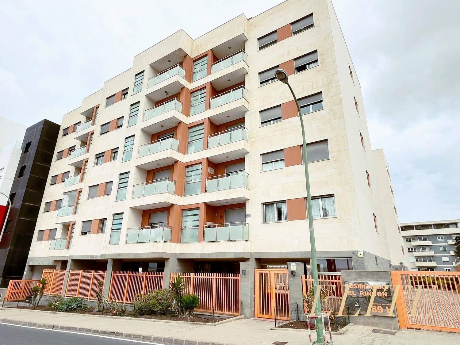 2 makuuhuone Huoneisto vuokrattavana paikassa Las Palmas de Gran Canaria mukana 
autotalli - 1 200 € (Ref: 9586834)