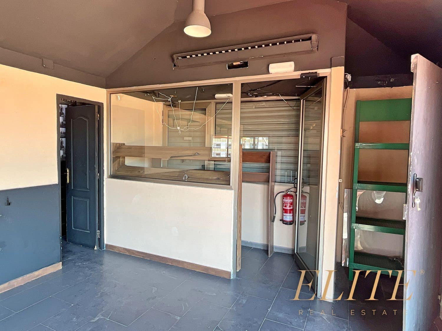 Commercial for sale in Playa del Ingles - € 350,000 (Ref: 9586835)