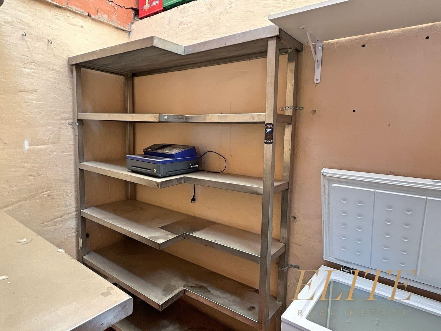 Commercial for sale in Playa del Ingles - € 350,000 (Ref: 9586835)