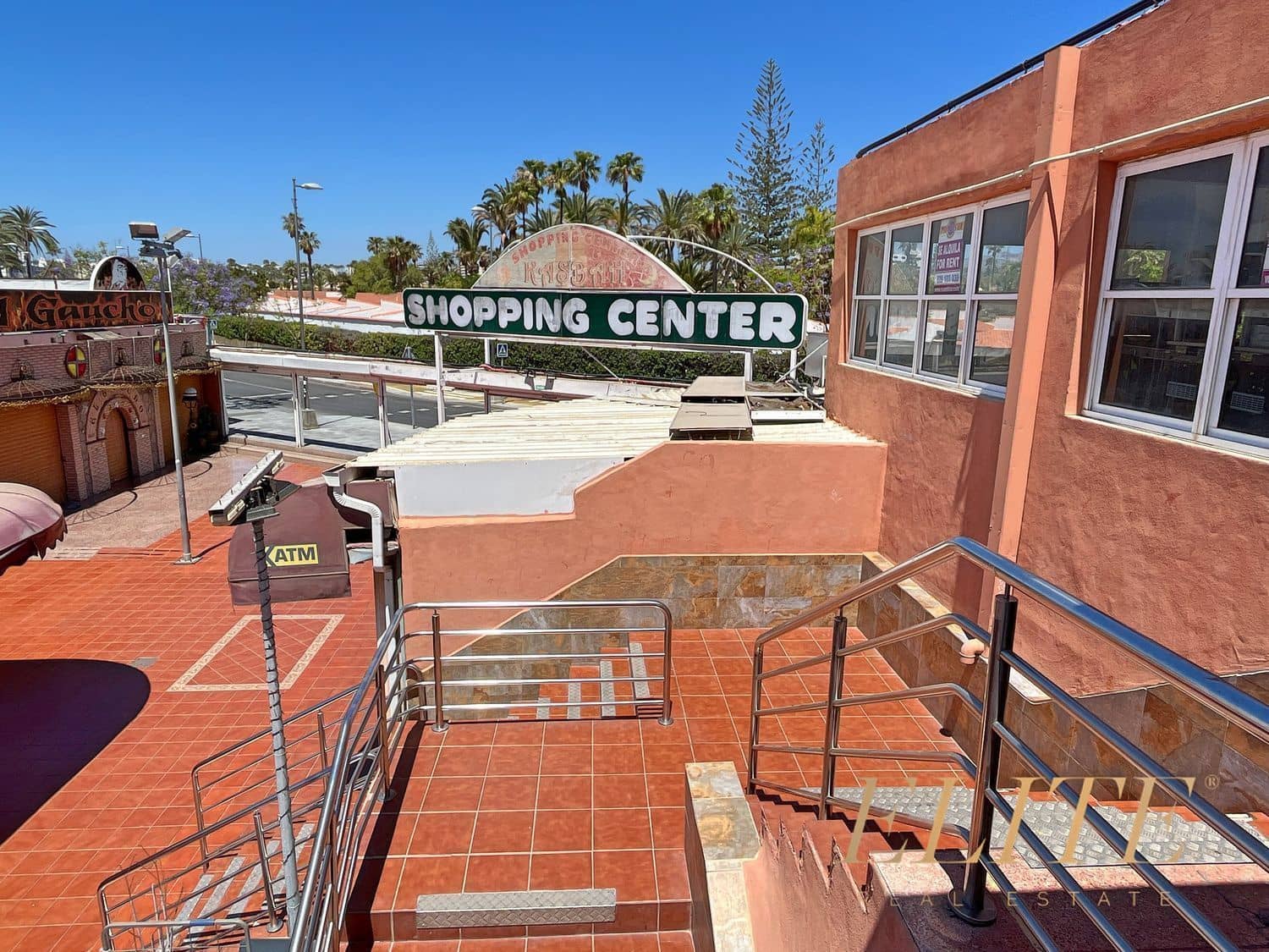 Commercial for sale in Playa del Ingles - € 350,000 (Ref: 9586835)