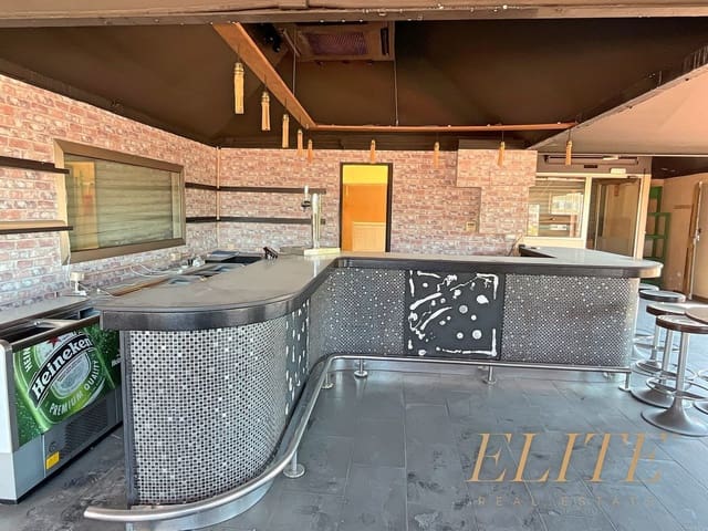 Kommersiell till salu i Playa del Inglés, San Bartolomé de Tirajana - 350 000 € (Ref: 9586835)