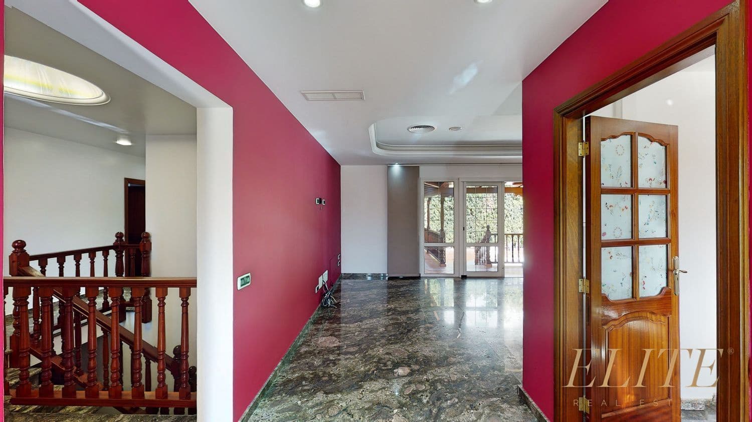 3 bedroom Villa for sale in Sonneland with pool garage - € 1,800,000 (Ref: 9586837)