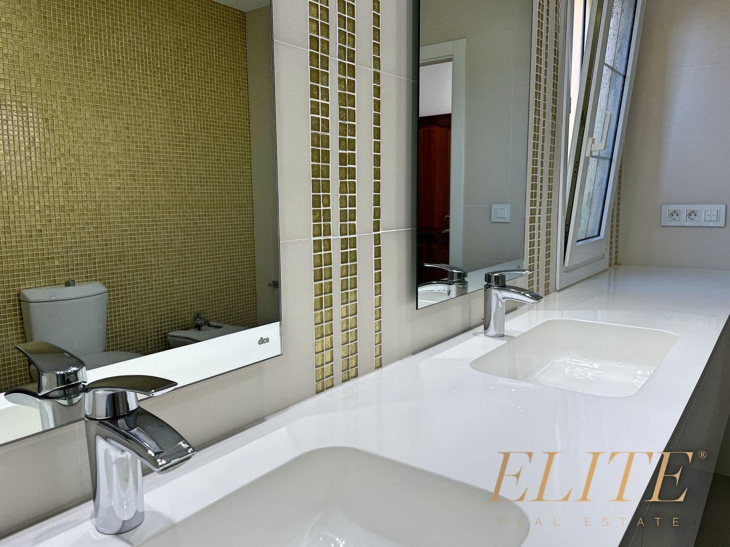 3 bedroom Villa for sale in Sonneland with pool garage - € 1,800,000 (Ref: 9586837)