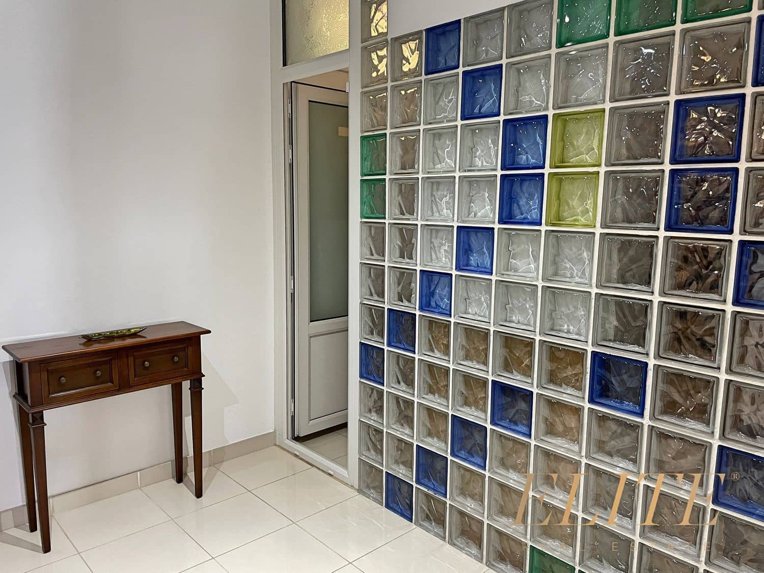 3 bedroom Villa for sale in Sonneland with pool garage - € 1,800,000 (Ref: 9586837)