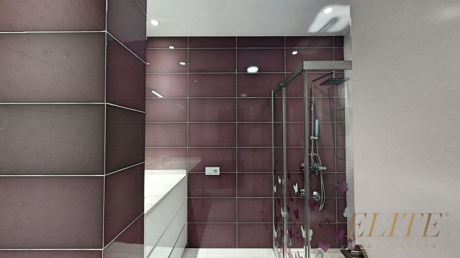 3 bedroom Villa for sale in Sonneland with pool garage - € 1,800,000 (Ref: 9586837)