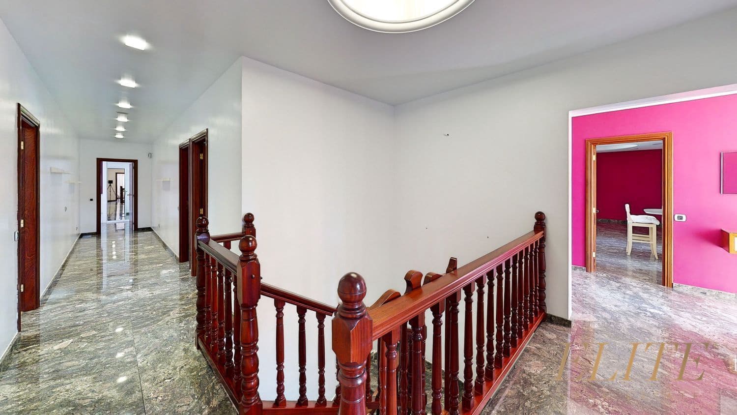 3 bedroom Villa for sale in Sonneland with pool garage - € 1,800,000 (Ref: 9586837)