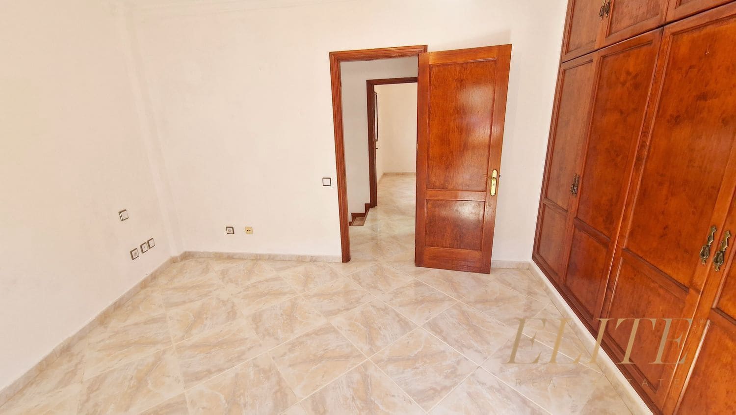 3 soverom Hus til salgs i Telde med garasje - € 220 000 (Ref: 9586839)