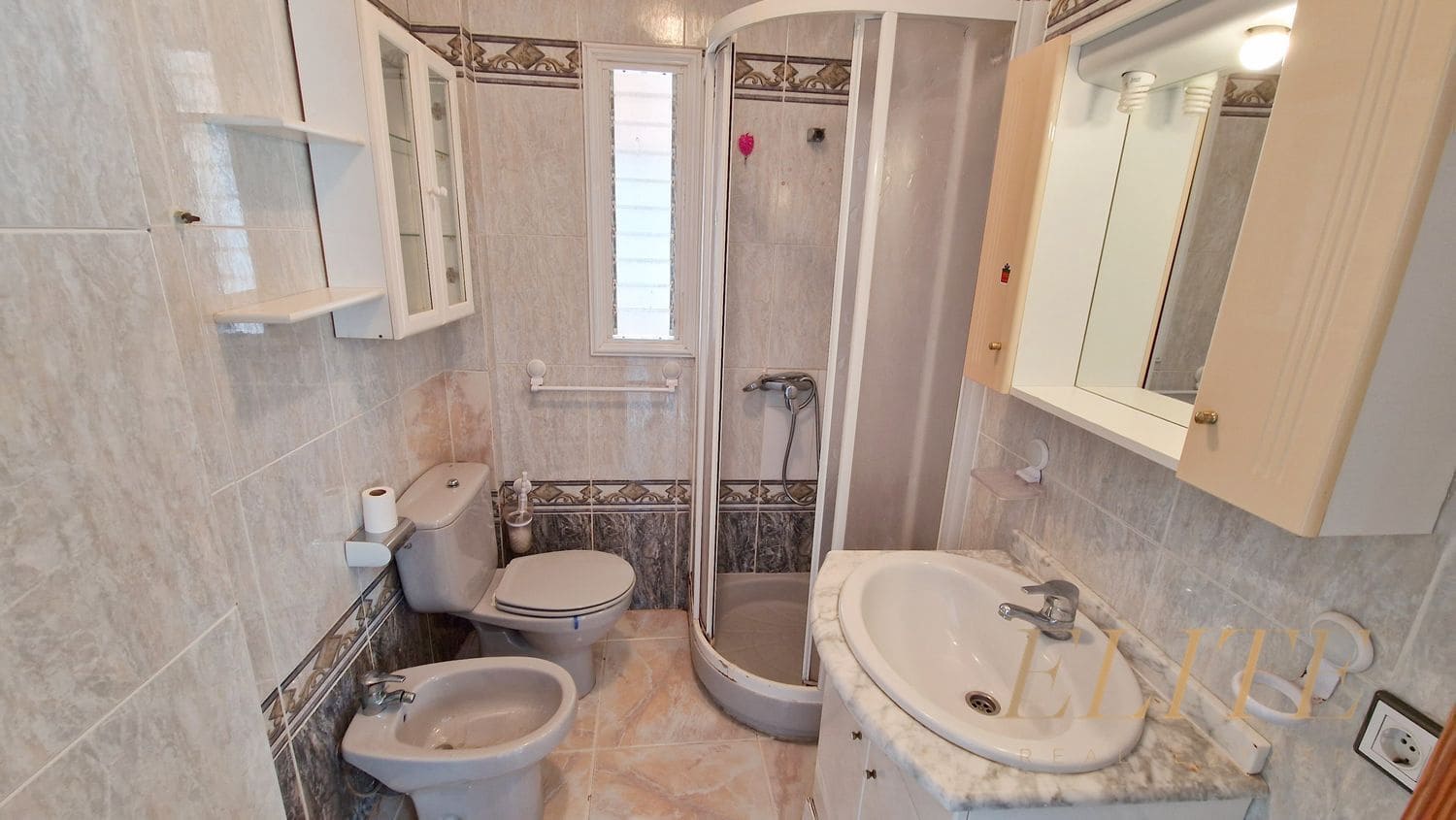 3 soverom Hus til salgs i Telde med garasje - € 220 000 (Ref: 9586839)