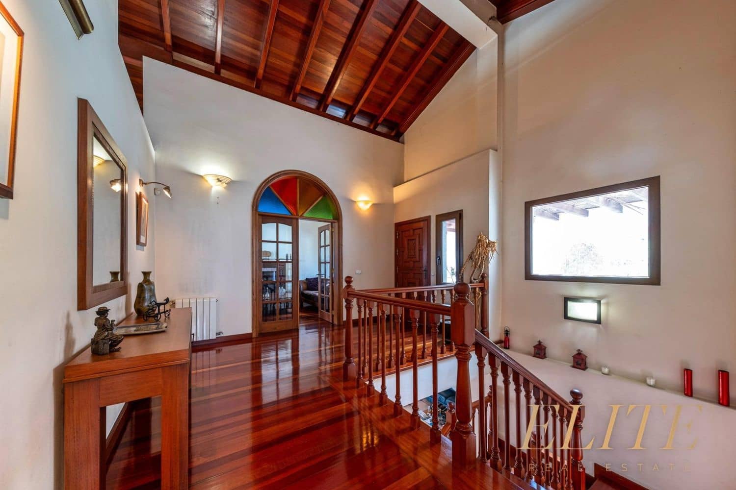 5 bedroom Villa for sale in Santa Brigida with pool garage - € 700,000 (Ref: 9586840)