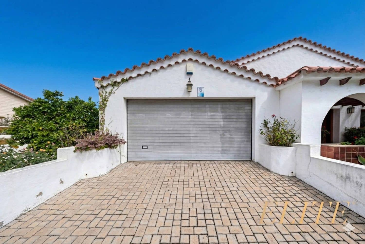 5 bedroom Villa for sale in Santa Brigida with pool garage - € 700,000 (Ref: 9586840)