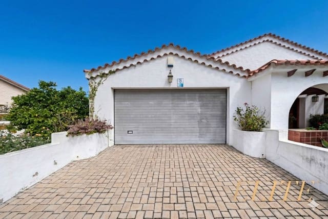 5 makuuhuone Huvila myytävänä paikassa Santa Brígida mukana uima-altaan 
autotalli - 700 000 € (Ref: 9586840)