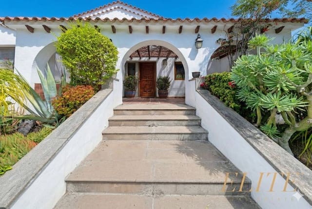 5 makuuhuone Huvila myytävänä paikassa Santa Brígida mukana uima-altaan 
autotalli - 700 000 € (Ref: 9586840)