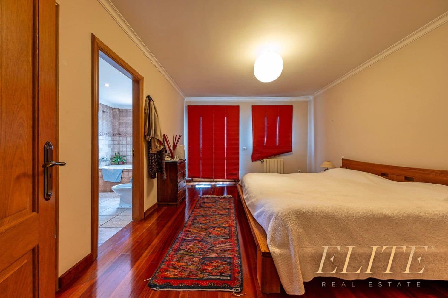 5 bedroom Villa for sale in Santa Brigida with pool garage - € 700,000 (Ref: 9586840)