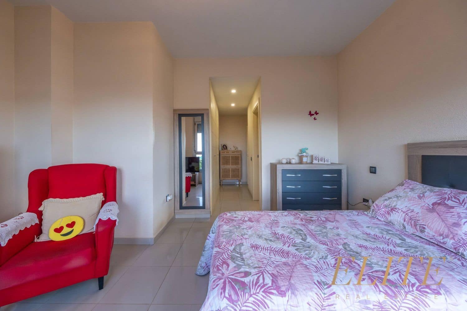 3 bedroom Apartment for sale in Santa Lucia de Tirajana with garage - € 259,000 (Ref: 9586841)