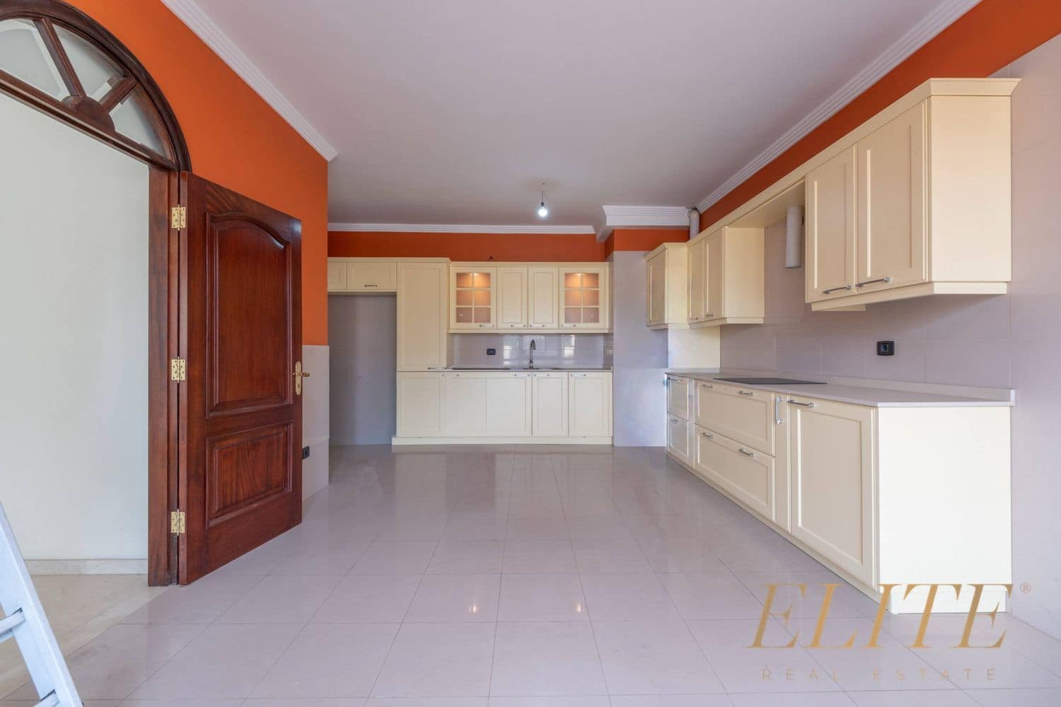 7 bedroom Villa for rent in Las Palmas de Gran Canaria with garage - € 5,500 (Ref: 9586842)