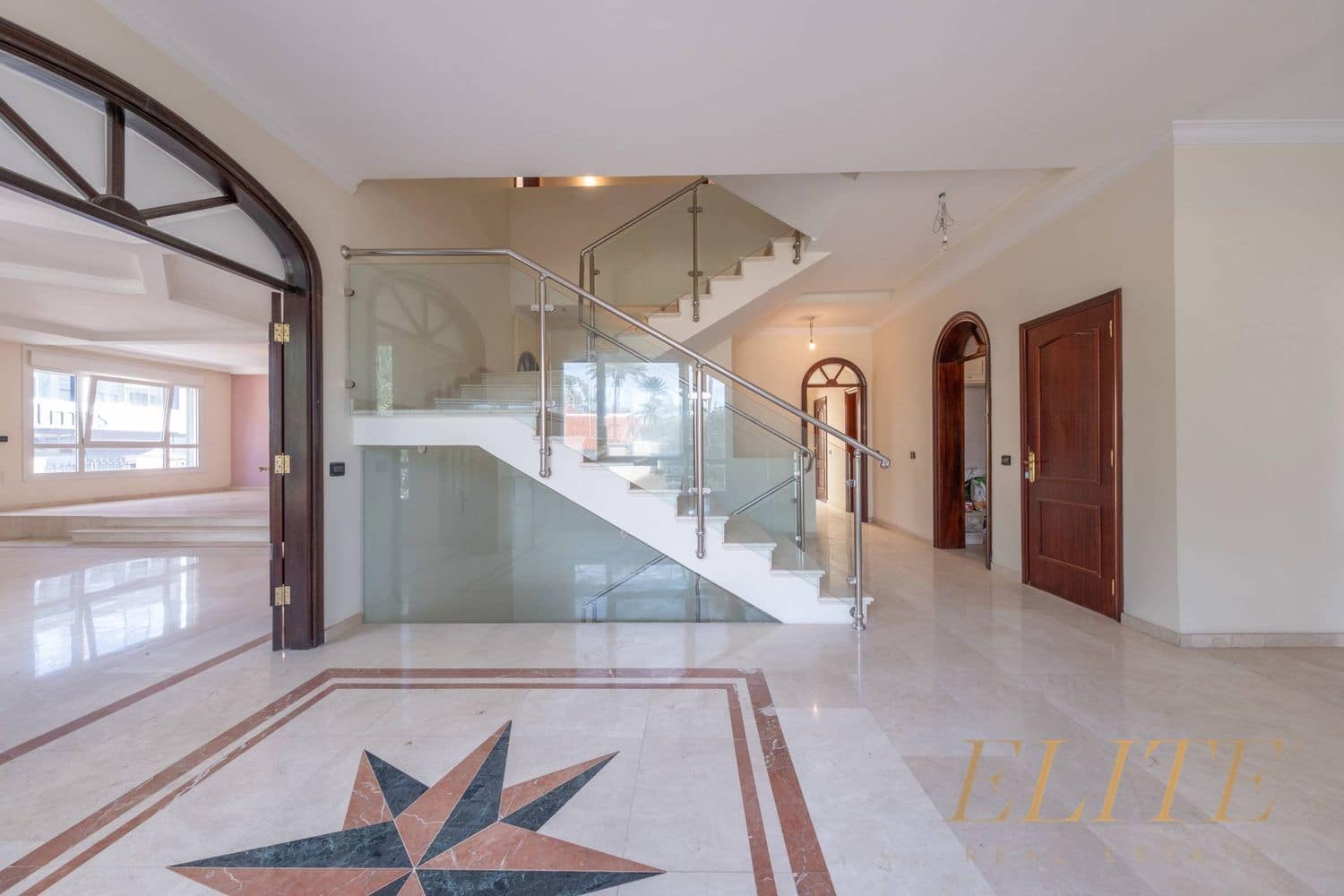 7 sypialnia Willa do wynajęcia w Las Palmas de Gran Canaria z garażem - 4 950 € (Ref: 9586842)