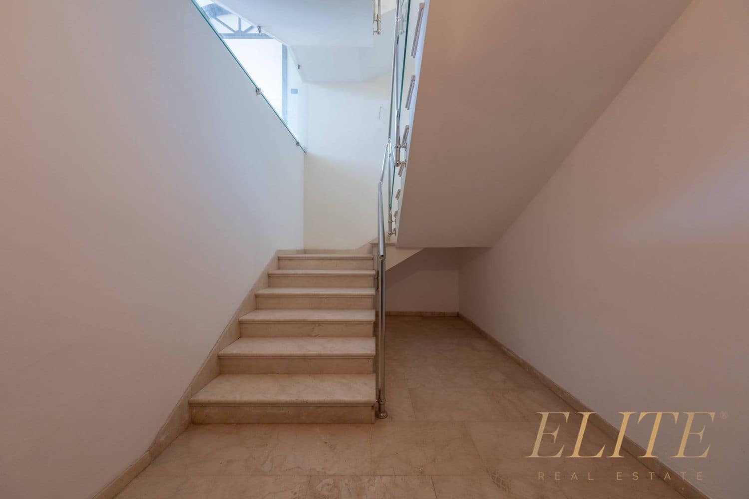 Office for rent in Las Palmas de Gran Canaria - € 5,900 (Ref: 9586843)