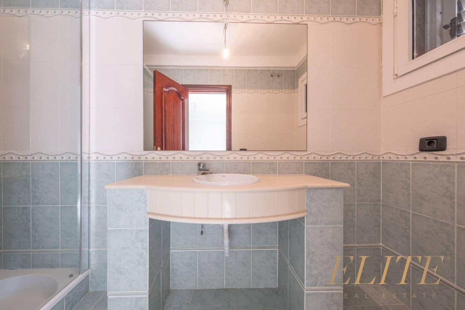 Office for rent in Las Palmas de Gran Canaria - € 5,900 (Ref: 9586843)