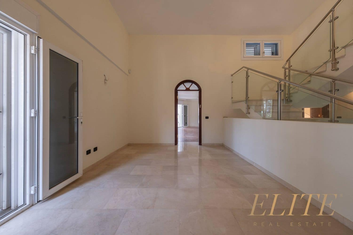 Office for rent in Las Palmas de Gran Canaria - € 5,900 (Ref: 9586843)