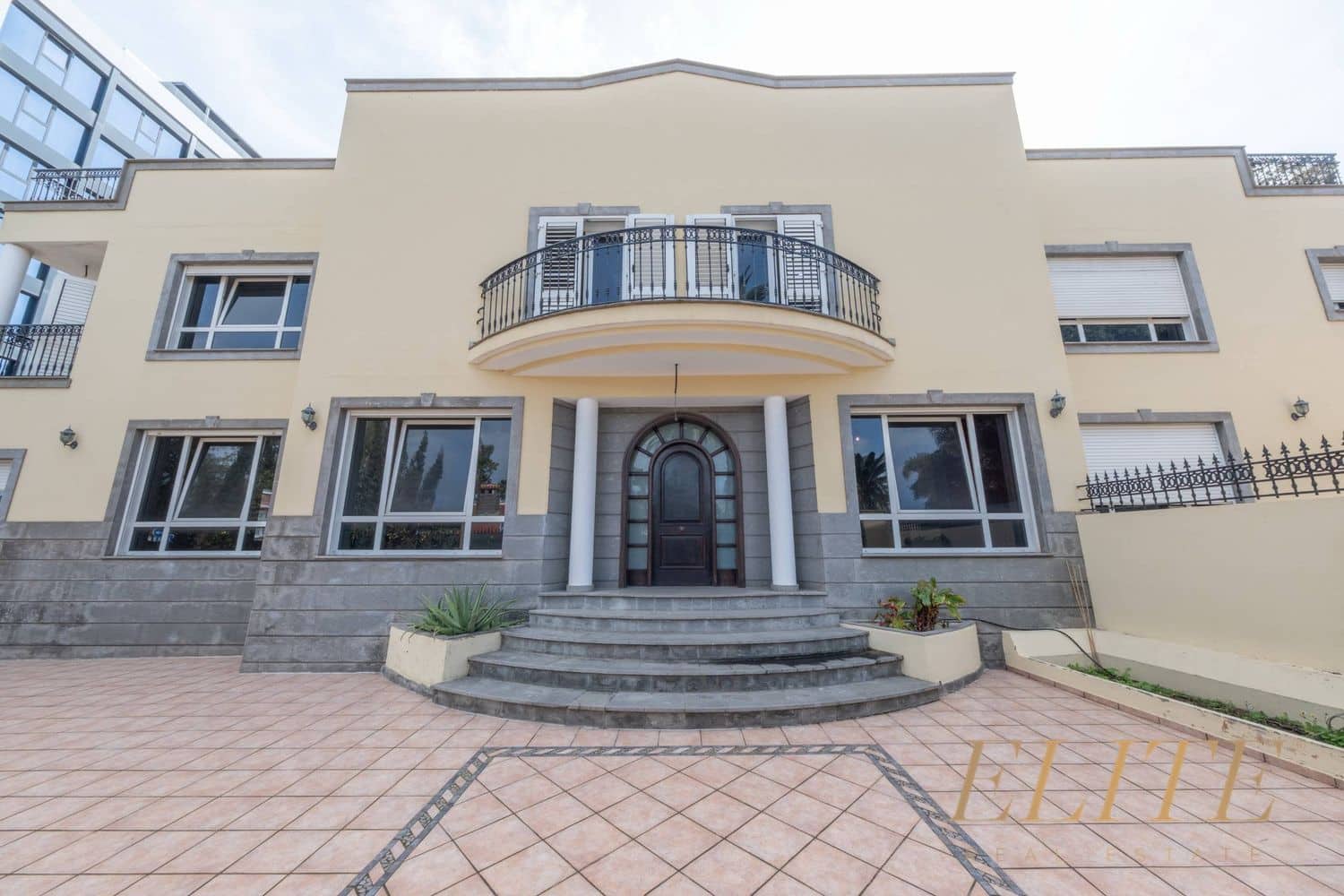 Office for rent in Las Palmas de Gran Canaria - € 5,900 (Ref: 9586843)