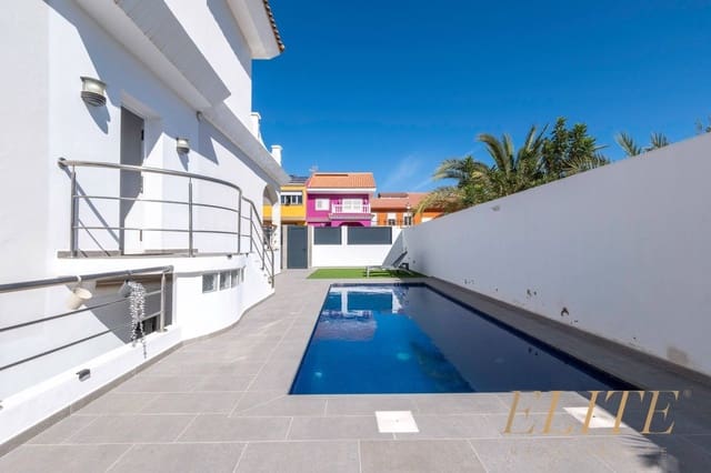 4 quarto Casa em Banda para venda em Sonneland, San Bartolomé de Tirajana com piscina garagem - 895 000 € (Ref: 9586845)